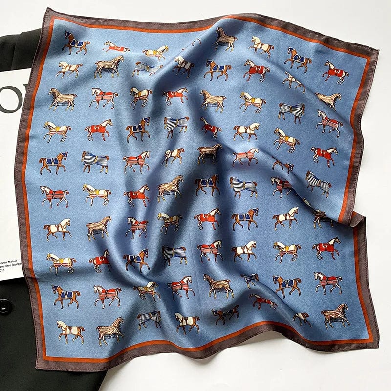 Carré 100% soie naturelle motif chevaux équestre
