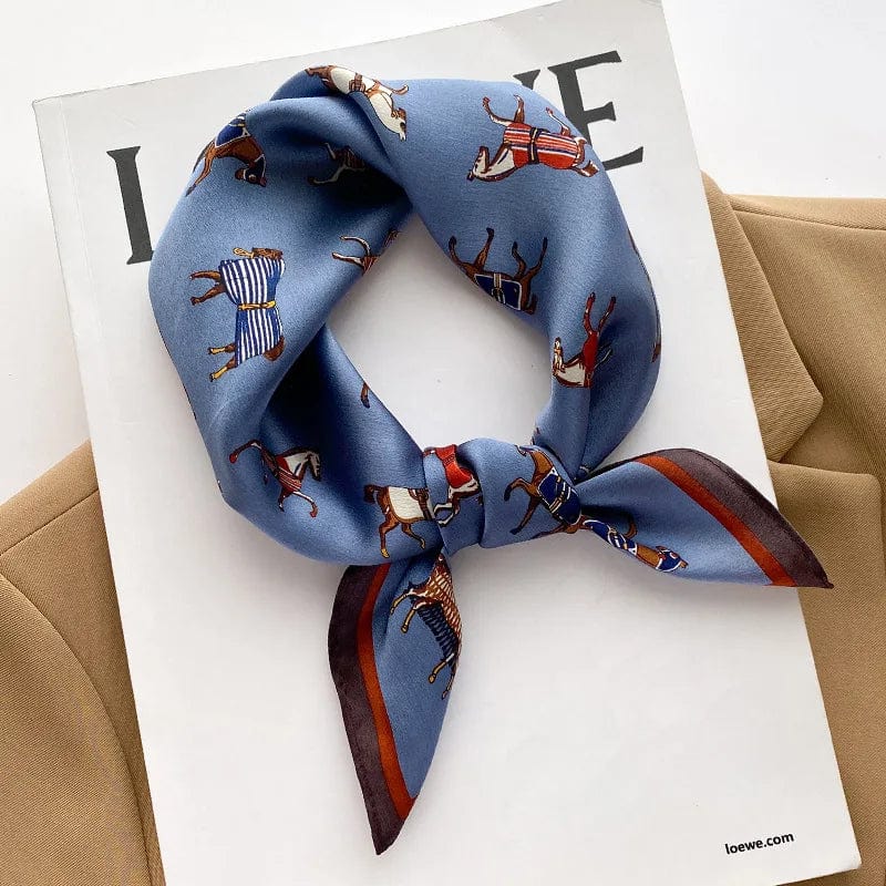 Carré 100% soie naturelle motif chevaux équestre