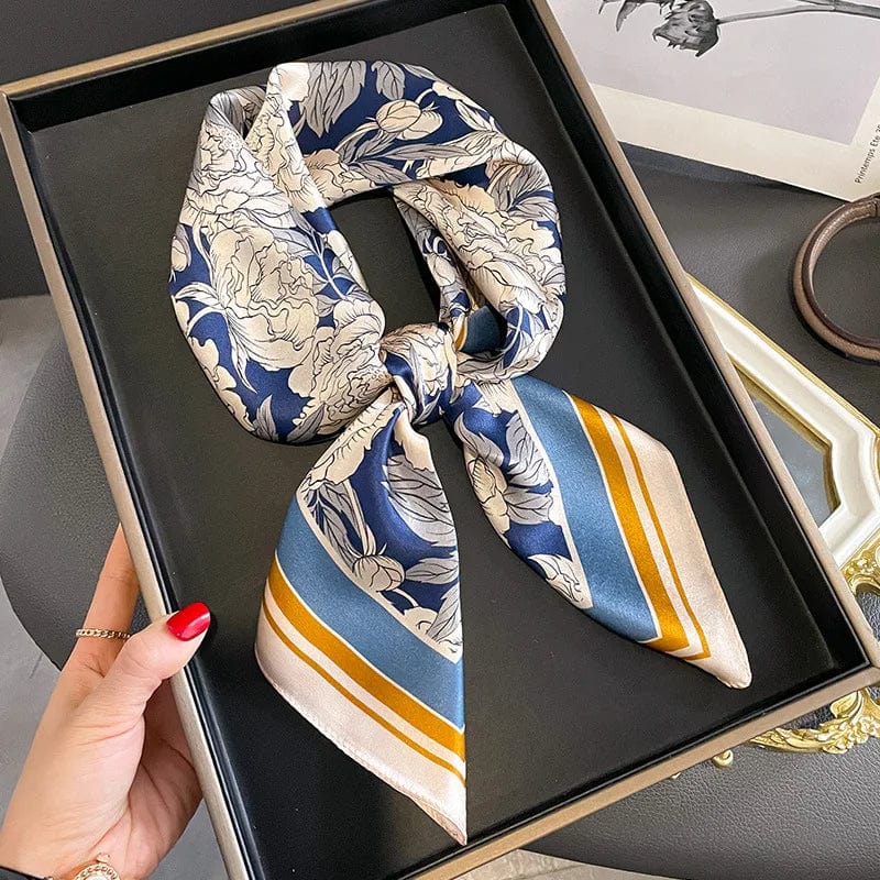 Carré 100% Soie Bleu Décoration Fleurs Femme