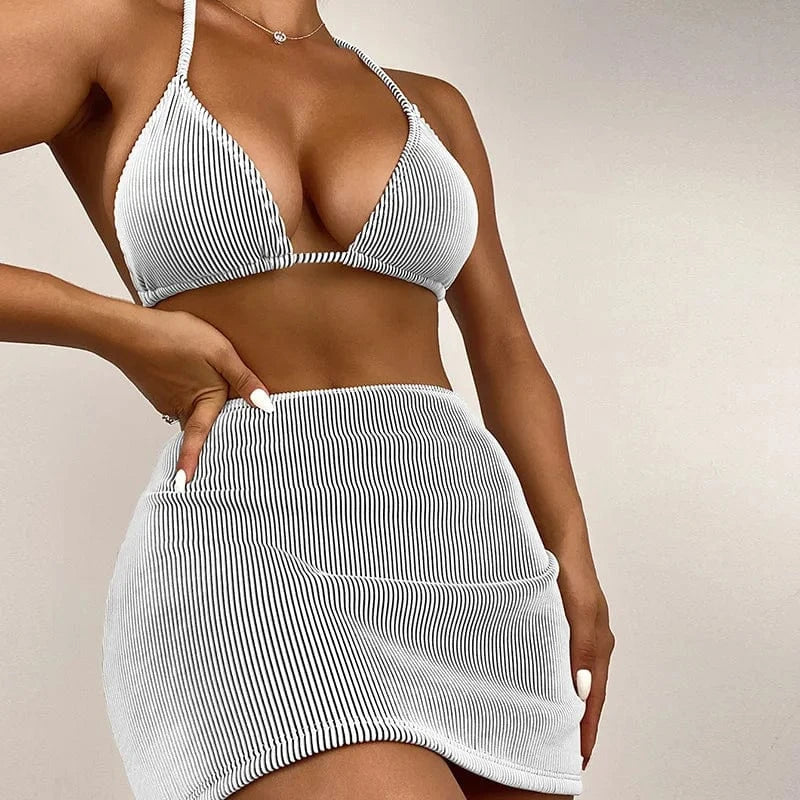 Ensemble Bikini Vert Côtelé avec Jupe - Style Moderne et Éclat Estival