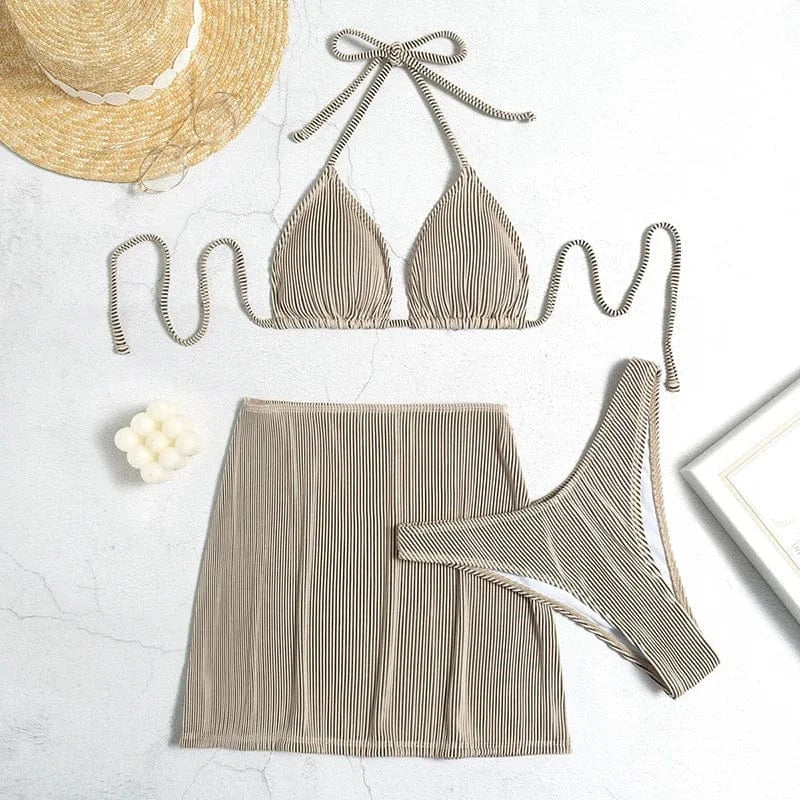 Ensemble Bikini Vert Côtelé avec Jupe - Style Moderne et Éclat Estival