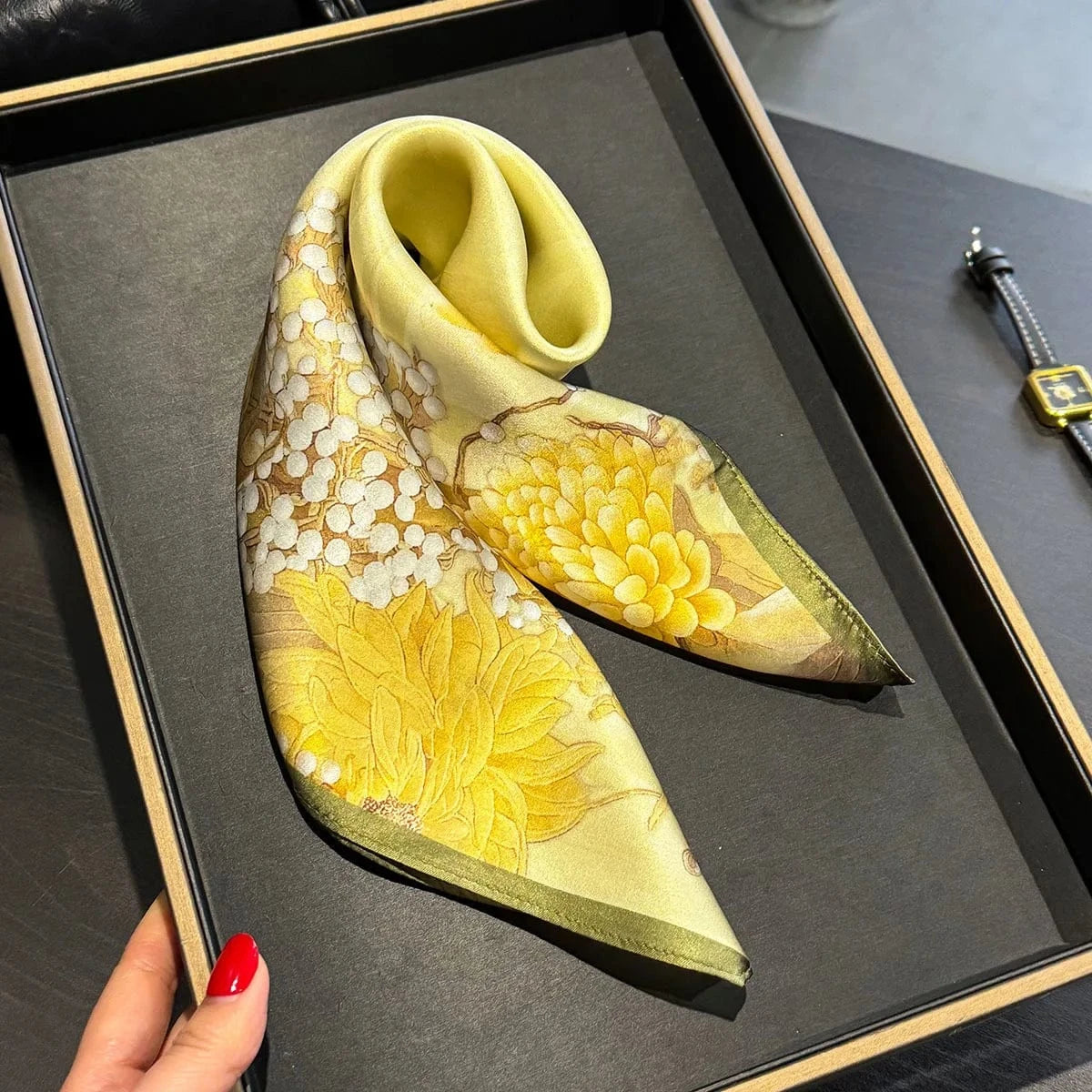 Carré 100% Soie Foulard carré de soie imprimé fleurs premium édition limitée