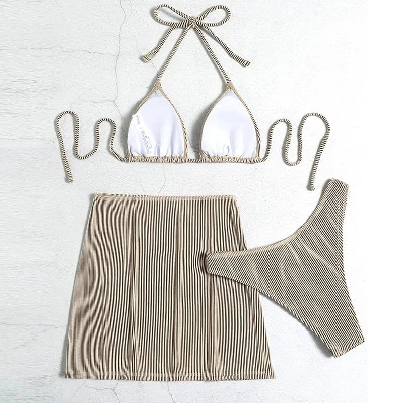 Ensemble Bikini Vert Côtelé avec Jupe - Style Moderne et Éclat Estival