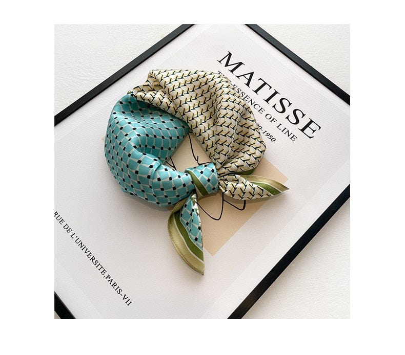 Carré 100% Soie Femme motif Géométrique