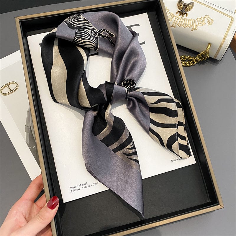 Carré 100% Soie Décoration Zèbre Femme Gris / 70x70cm