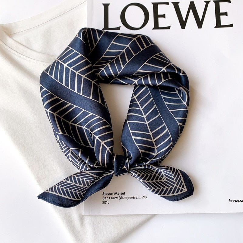 Carré 100% Soie Motif Classique Femme Bleu / 53x53cm