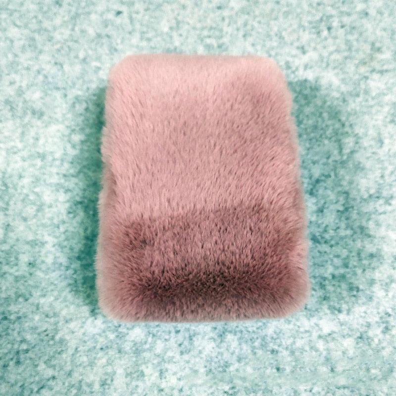 Écharpe Croisée Luxe en Fausse Fourrure Rose