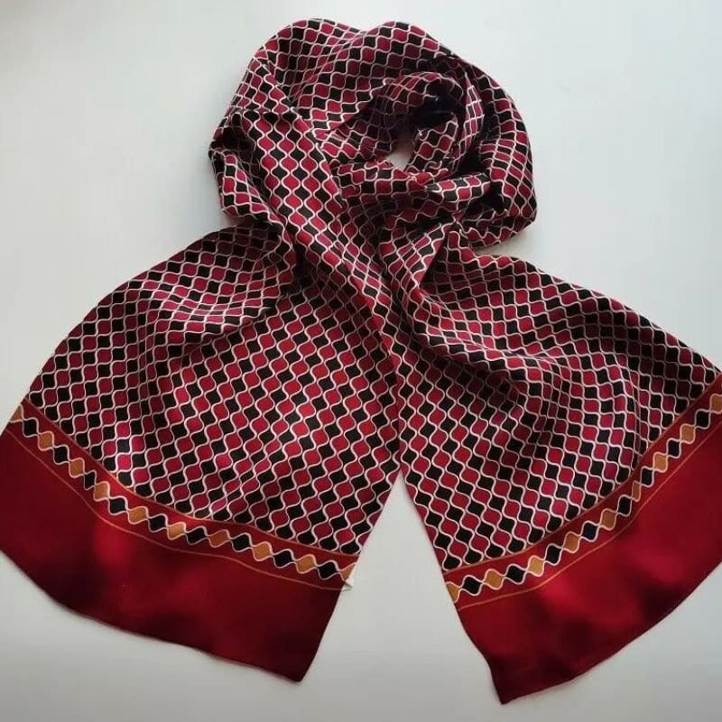 Écharpe en Soie Homme Luxe et Raffinée
