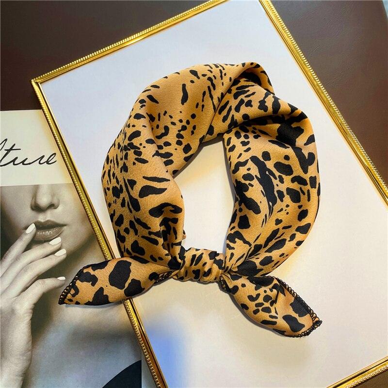 Foulard carrée "Savages - Ligne Chic" Jaune