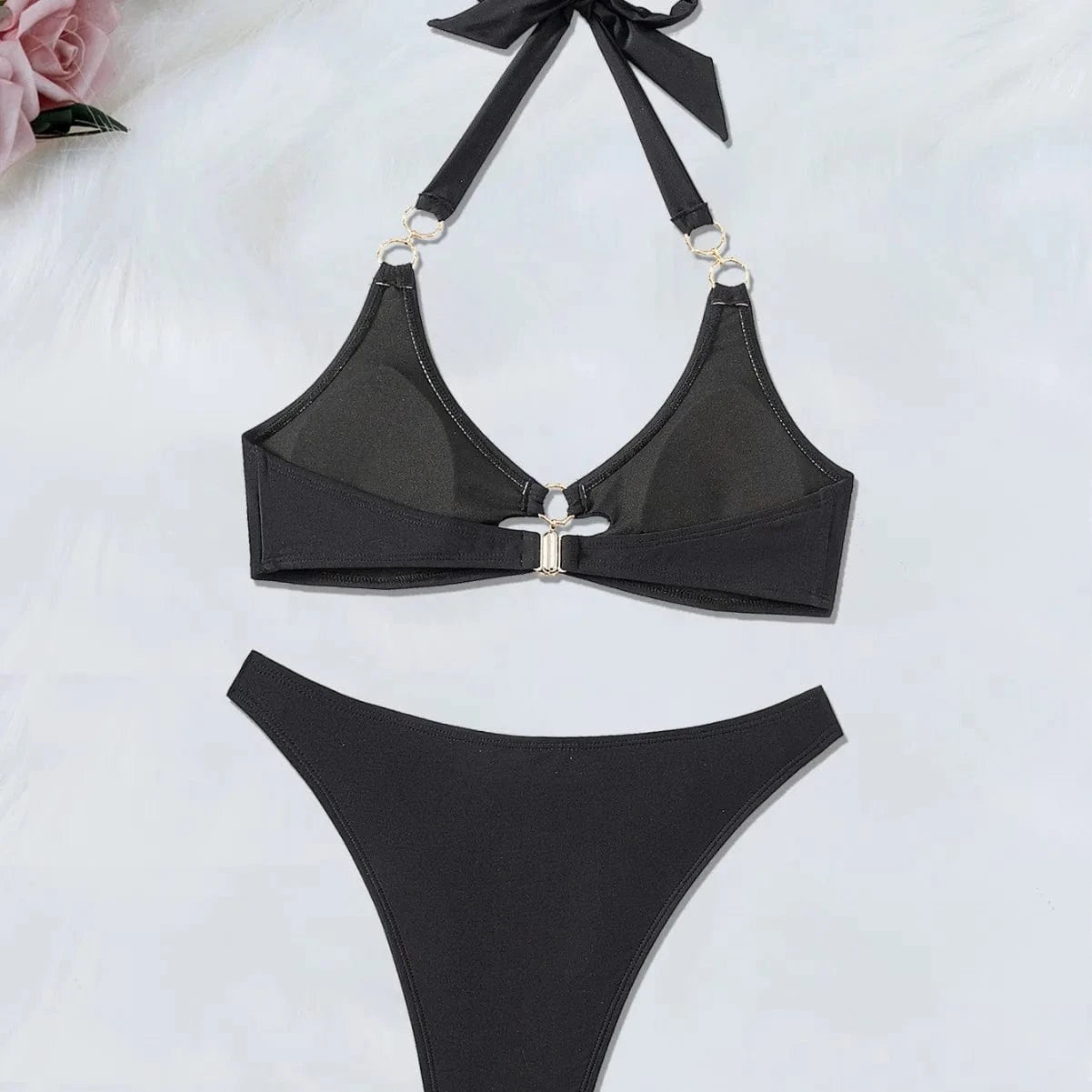Bikini Métallisé Chic à Armatures - Élégance et Confort pour Toutes les Occasions