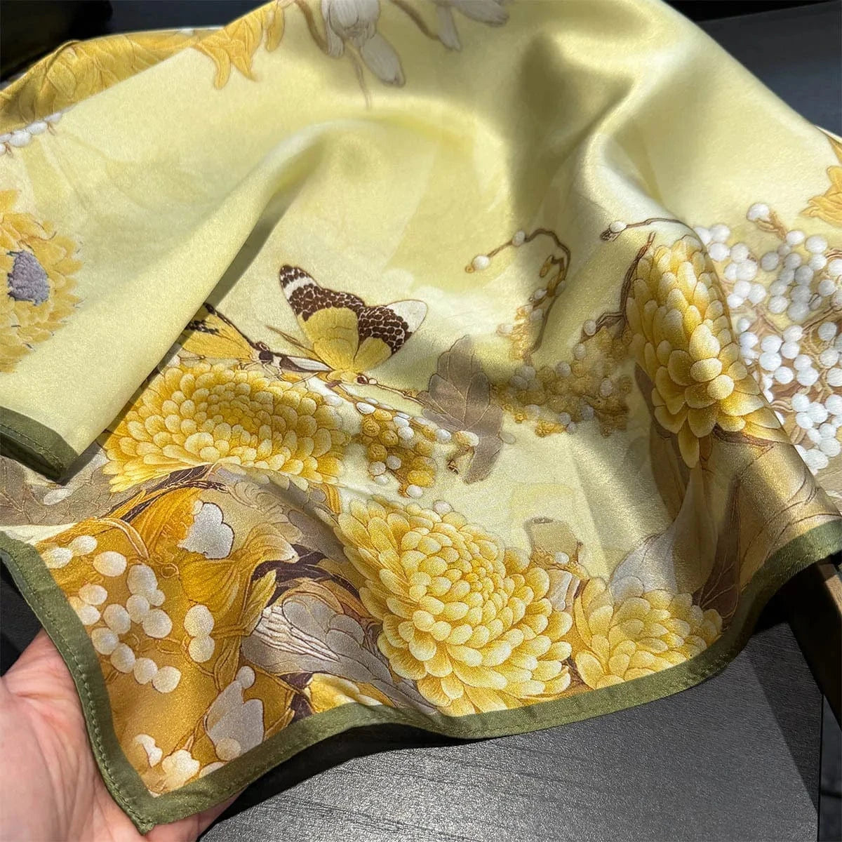 Carré 100% Soie Foulard carré de soie imprimé fleurs premium édition limitée