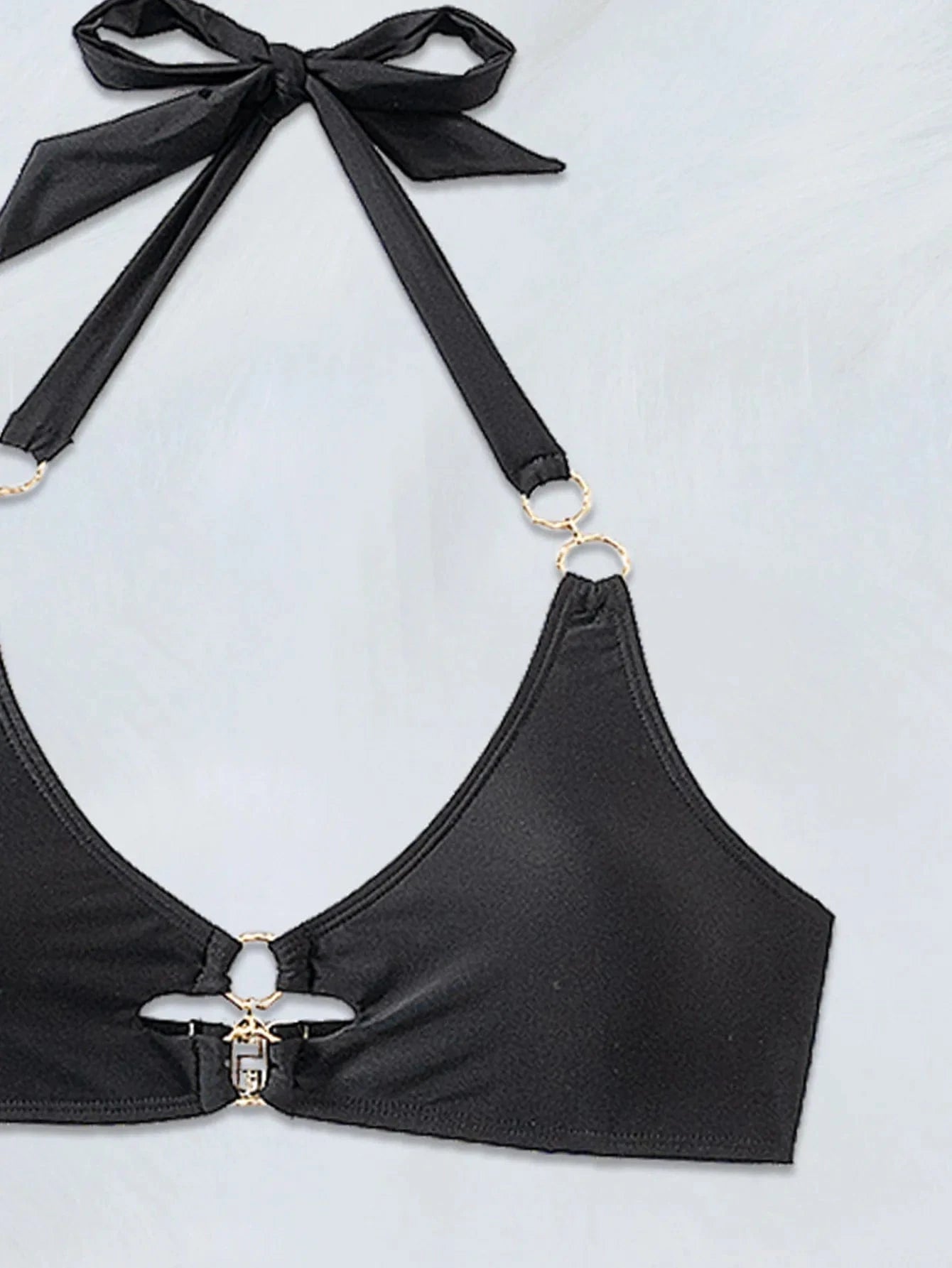 Bikini Métallisé Chic à Armatures - Élégance et Confort pour Toutes les Occasions