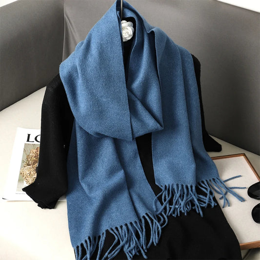 Echarpe Cachemire Bleu Denim Velouté – Douce et Élégante
