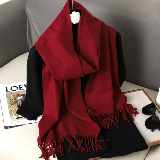 Echarpe Cachemire Bordeaux Velours – Rouge profond, veloutée et drapée pour un look élégant