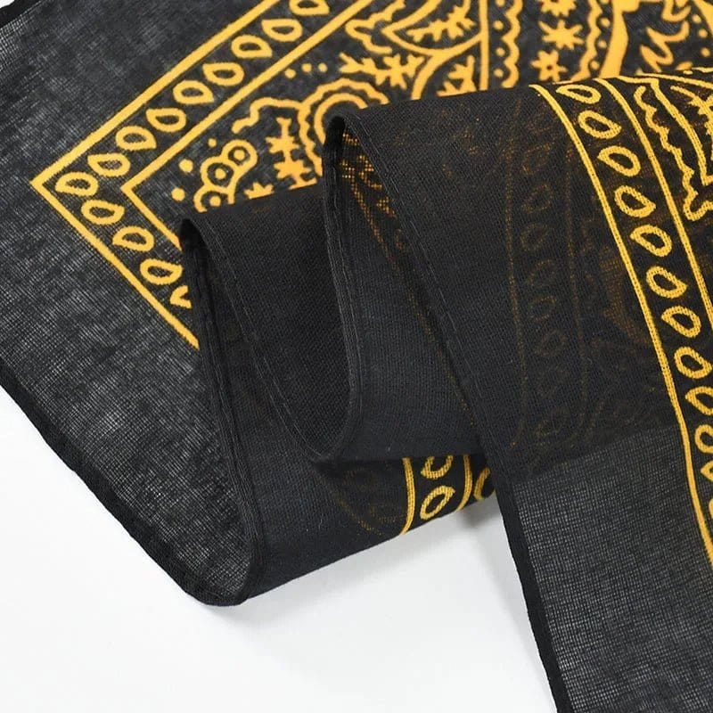 Bandana Noir Éclatant avec Motif Floral Jaune