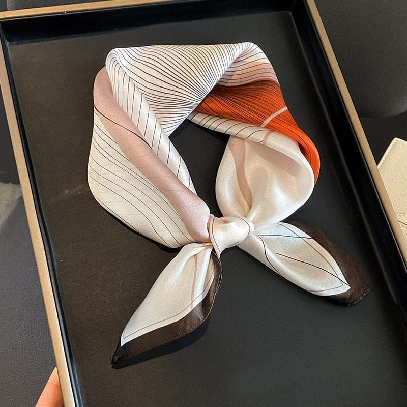 Carré 100% Soie Beige et Orange 53x53cm
