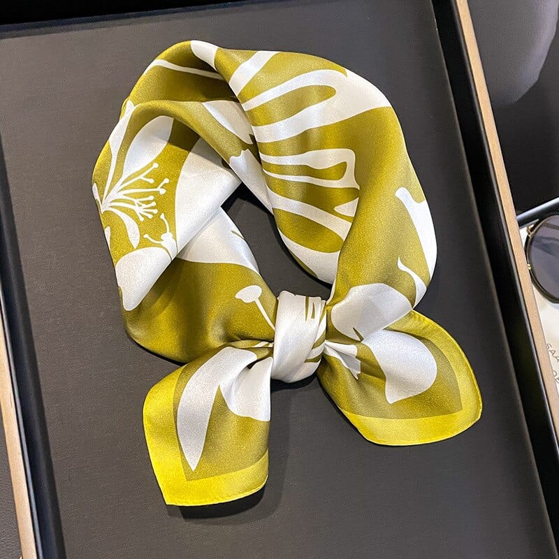 Carré 100% Soie Bicolore fleur Jaune / 53x53cm