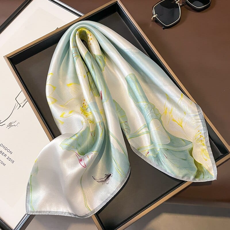 Carré 100% Soie Décoration Fleur Femme 53x53cm