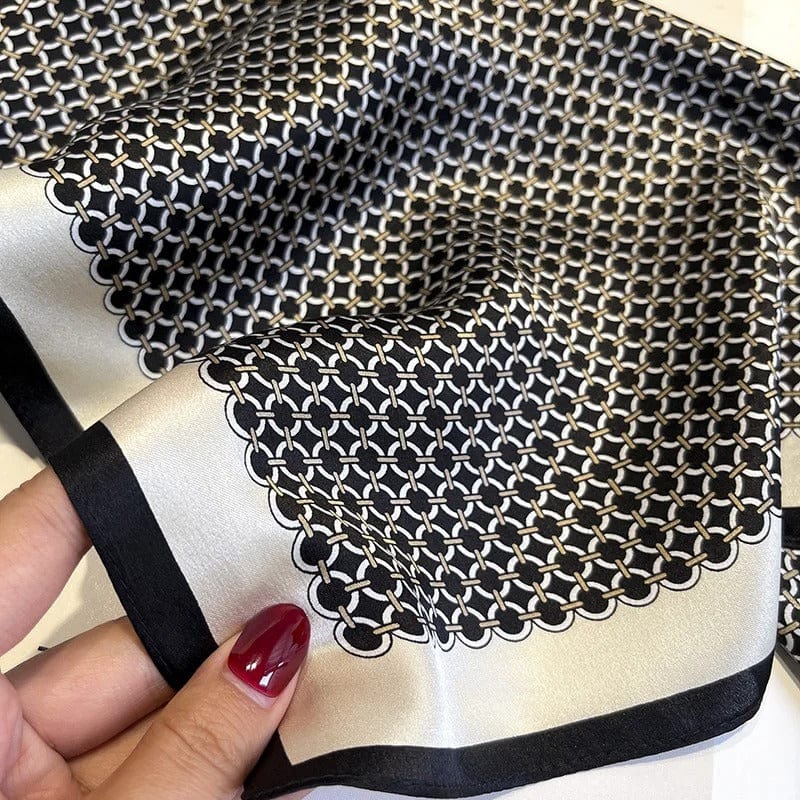 Carré 100% Soie Femme Motif Asymétrique