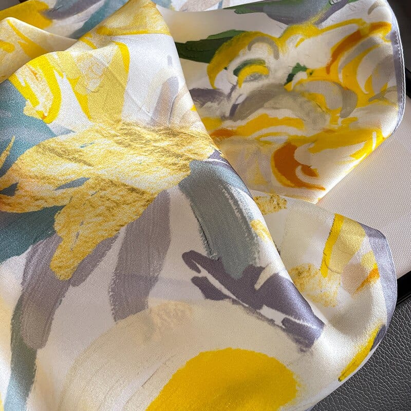 Carré 100% Soie Fleur Jaune 53x53cm