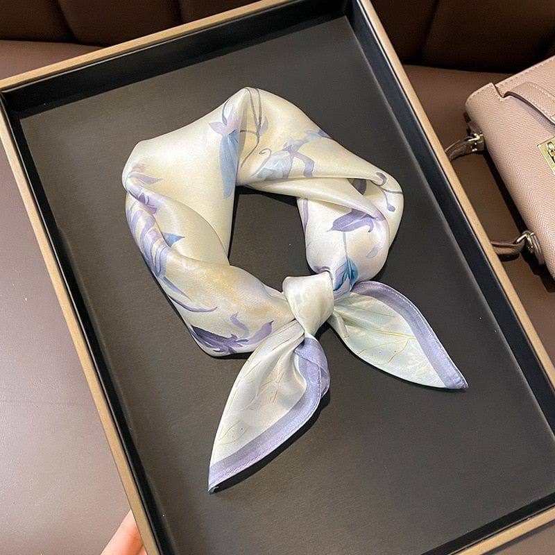 Carré 100% Soie Fleur Plastel 53x53cm