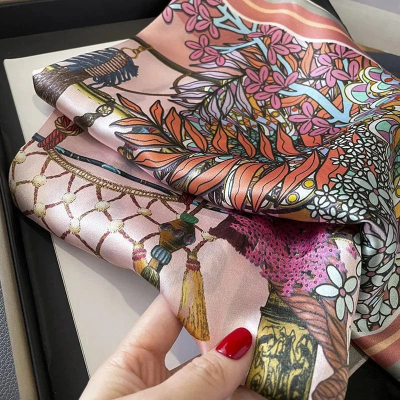 Carré 100% Soie - Foulard Boho Chic Rose Poudre 70x70cm