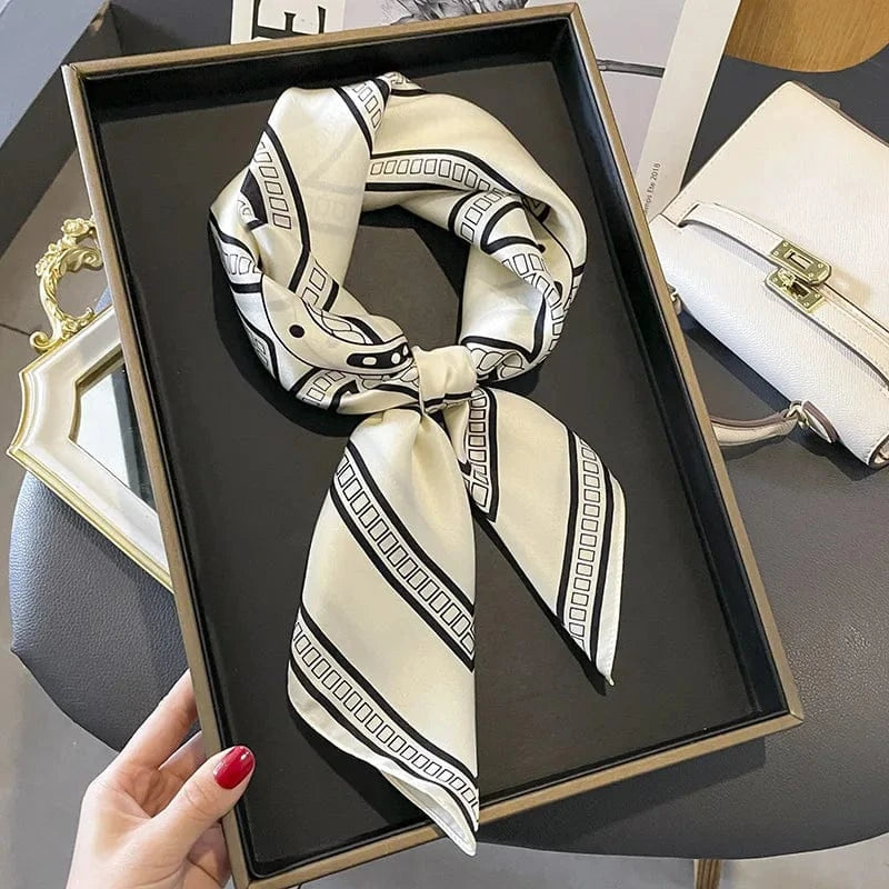Carré 100% Soie Foulard Carré de Soie Motif Sangles Géométriques – Élégance Couture 70x70cm