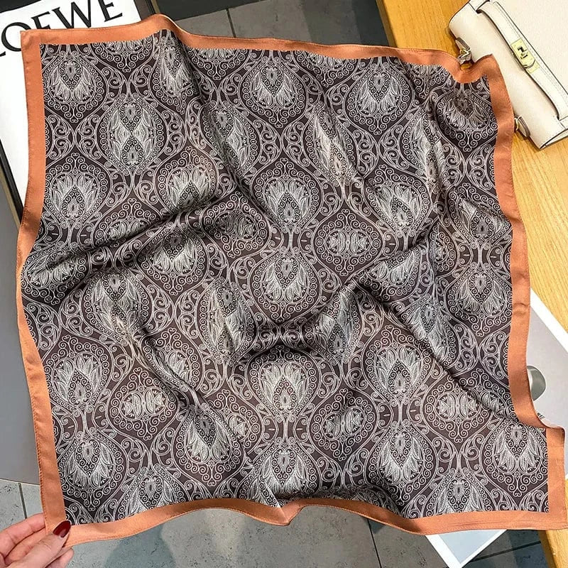 Carré 100% Soie Foulard carré en soie imprimé floral – Accessoire chic et léger