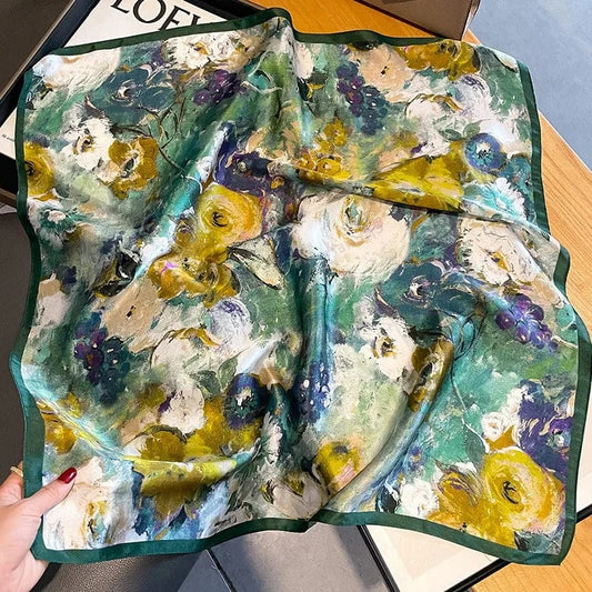 Carré 100% Soie – Foulard carré en soie imprimé floral impressionniste, élégant et estival 70x70cm