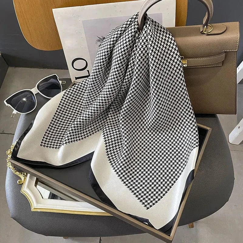 Carré 100% Soie Foulard carré en soie noir et blanc – Élégance légère et chic 70x70cm