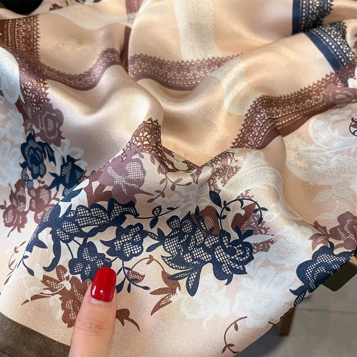 Carré 100% Soie Foulard Carré en Soie Premium Achat en Ligne 70x70cm