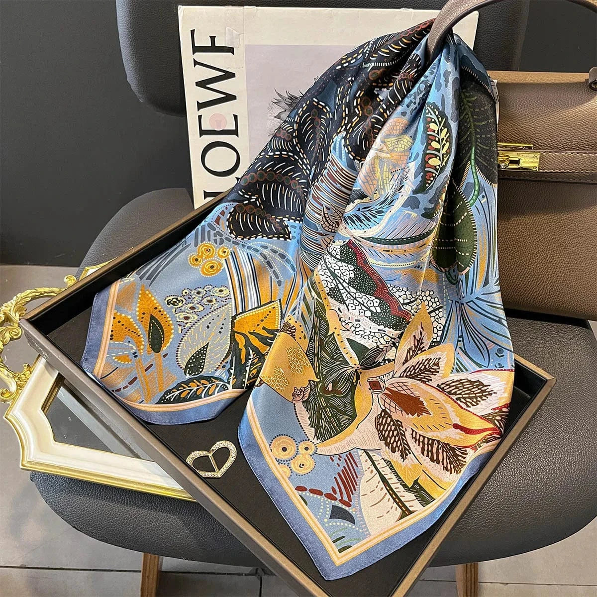 Carré 100% Soie Foulard Imprimé Fleurs Élégantes 70x70cm