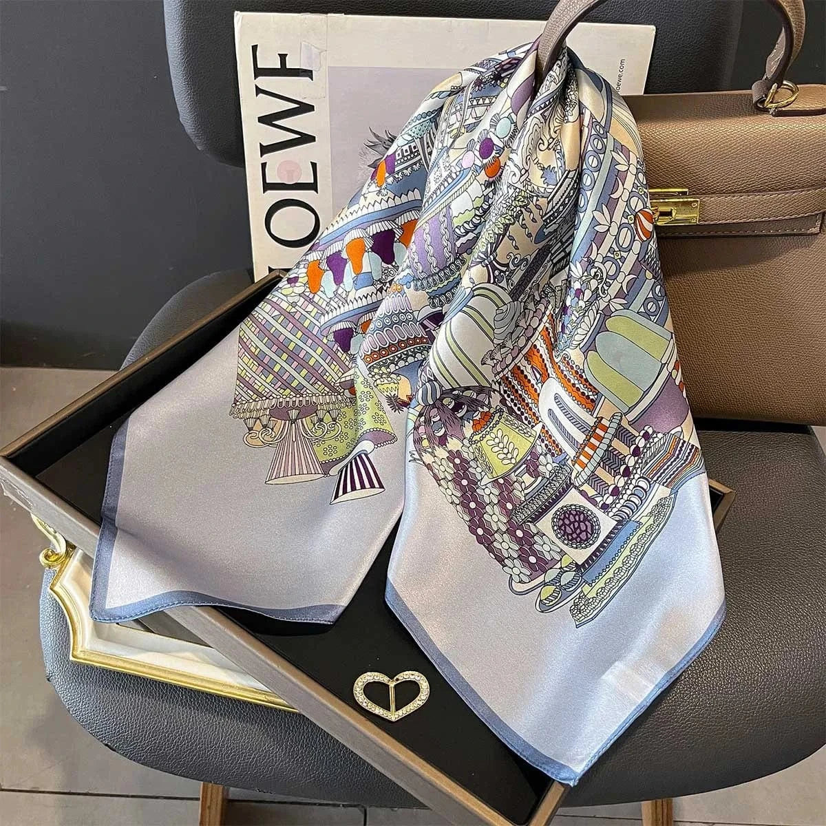 Carré 100% Soie Foulard imprimé floral luxueux – carré en soie chic et élégant 70x70cm