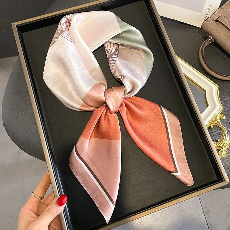 Carré 100% Soie – Imprimé géométrique Luxe pour un look chic et élégant 70x70cm