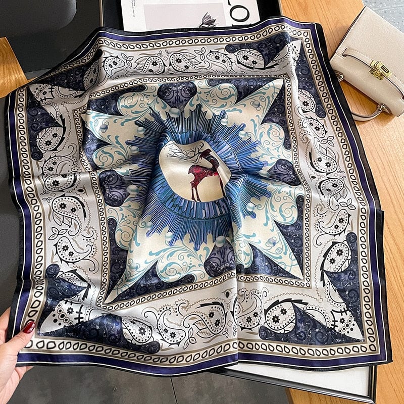 Carré 100% Soie Motif Cerf