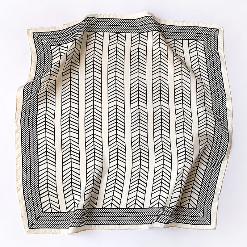 Carré 100% Soie Motif Classique Femme