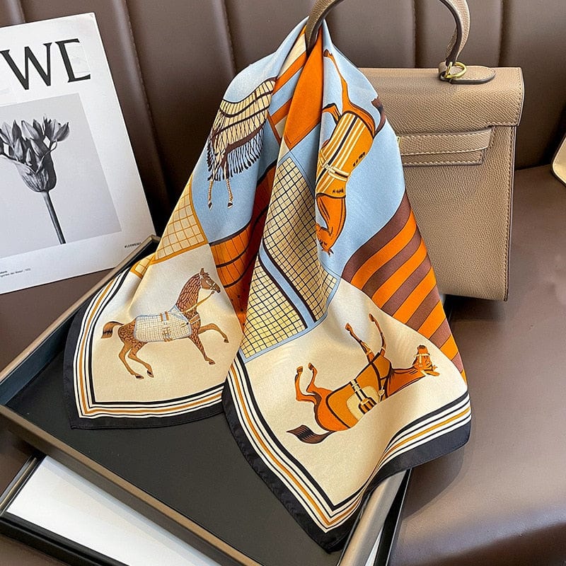 Carré 100% Soie motif Damier et Chevaux 70x70cm