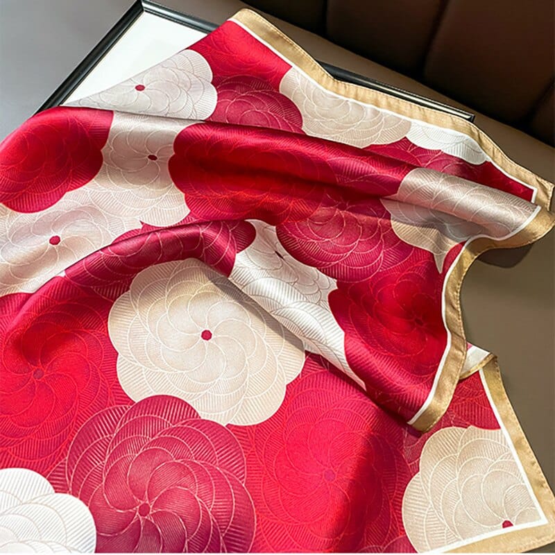 Carré 100% Soie motif Pivoine Abstraite Rose et Blanche 53x53cm