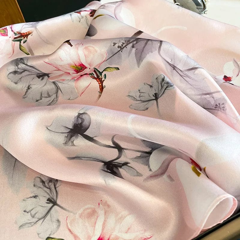 Carré 100% soie naturelle motif floral pastel 53x53cm