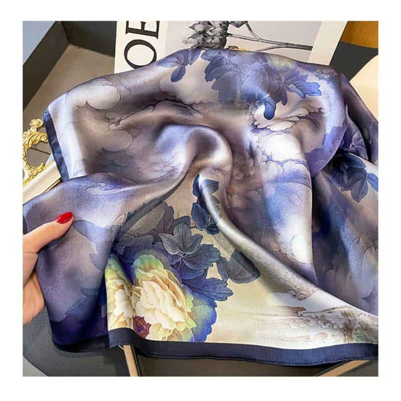 Carré 100% Soie Nuage de Pivoines 68x68cm