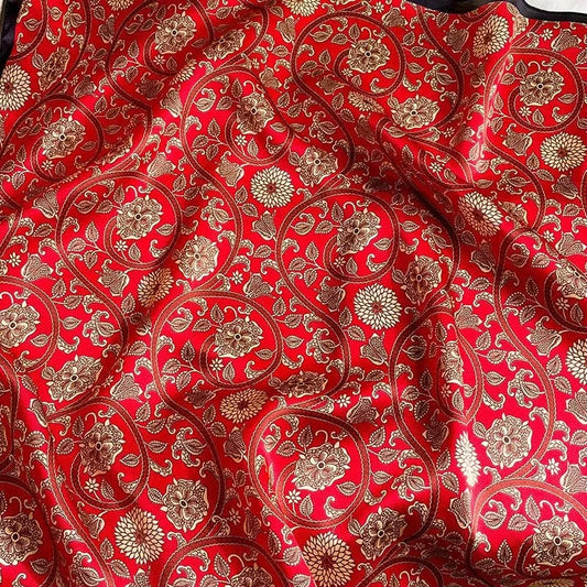 Carré 100% Soie Rouge - Motif Damassé Ivoire Doré et Fleurs 70x70cm