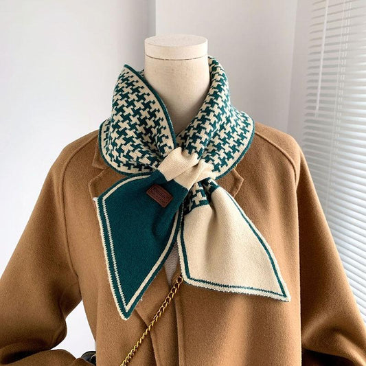 Écharpe Croisée Élégance Croisée - Motifs Croix Bleu