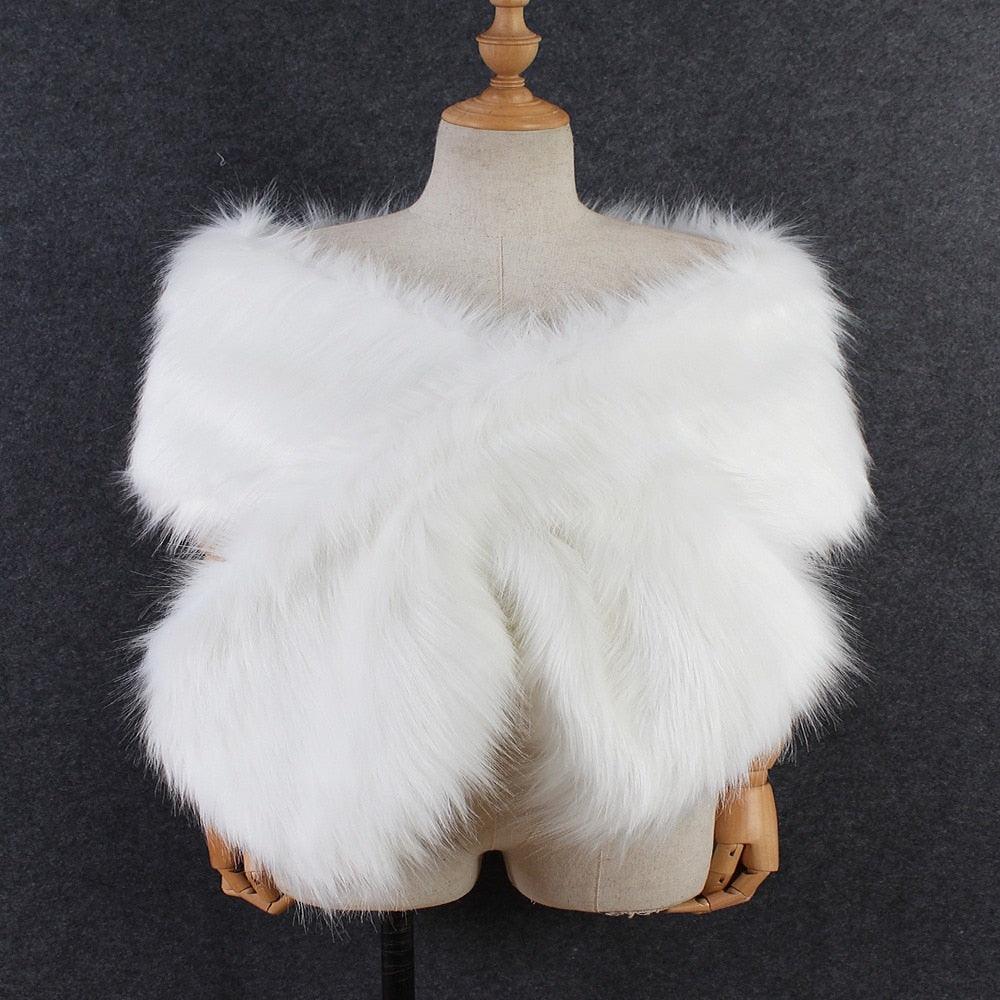 Écharpe Croisée Luxueuse en Fausse Fourrure Blanc