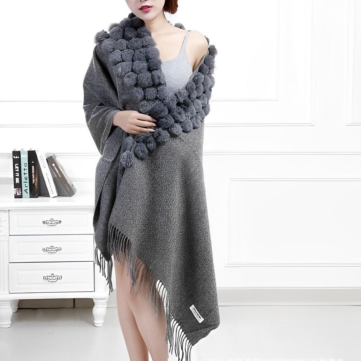Écharpe en laine avec pompon en fourrure - Collection Luxe Gris Foncé