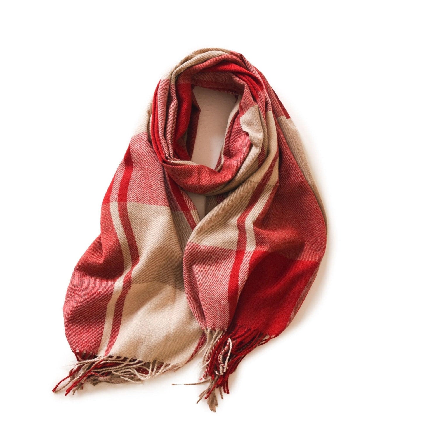 Écharpe frangée à motifs carreaux intemporels. Rouge
