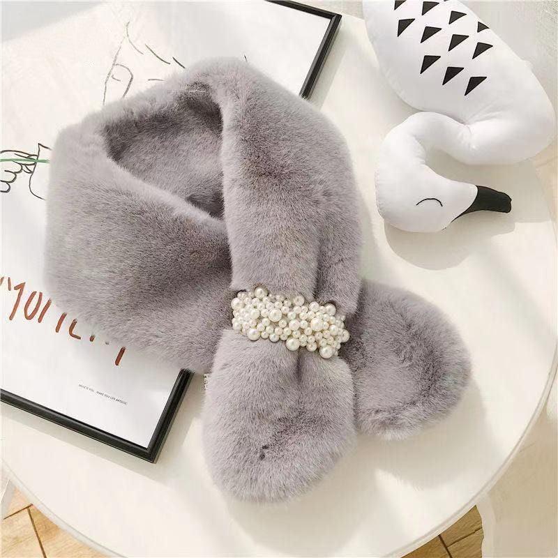 Écharpe Lapin Fausse Fourrure Croisée avec Boucle Gris