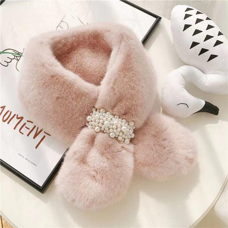 Écharpe Lapin Fausse Fourrure Croisée avec Boucle Rose
