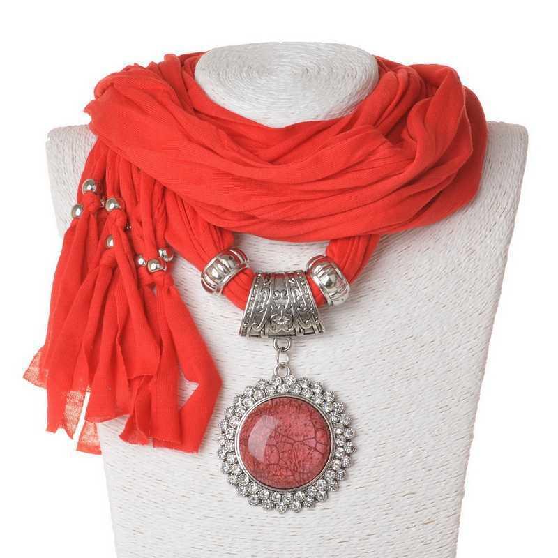 Foulard Élégance : Pendentif Rond