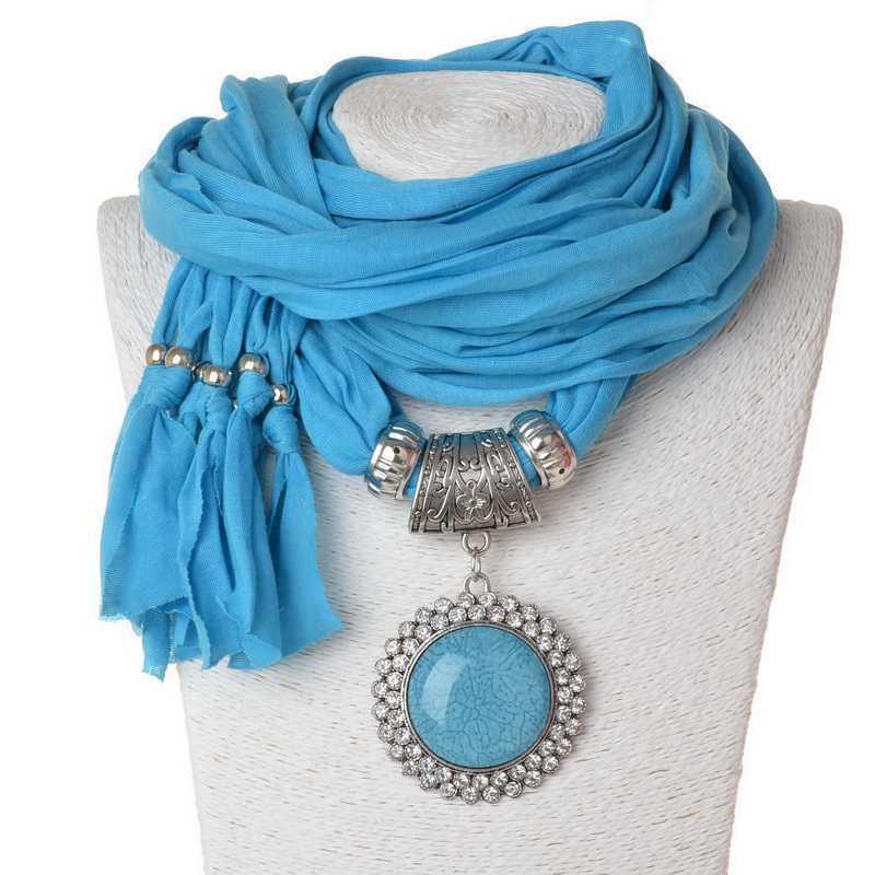 Foulard Élégance : Pendentif Rond