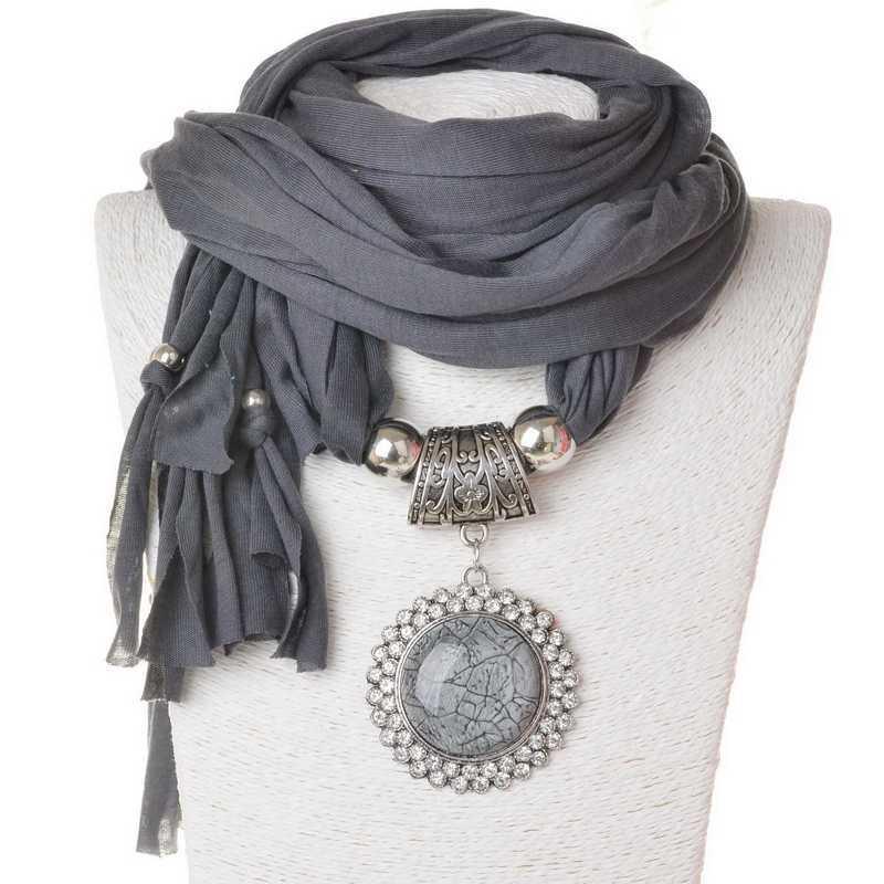 Foulard Élégance : Pendentif Rond